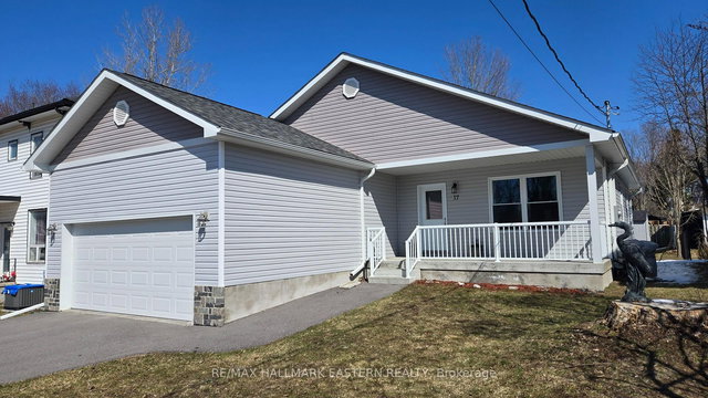 17 Mathison Street E