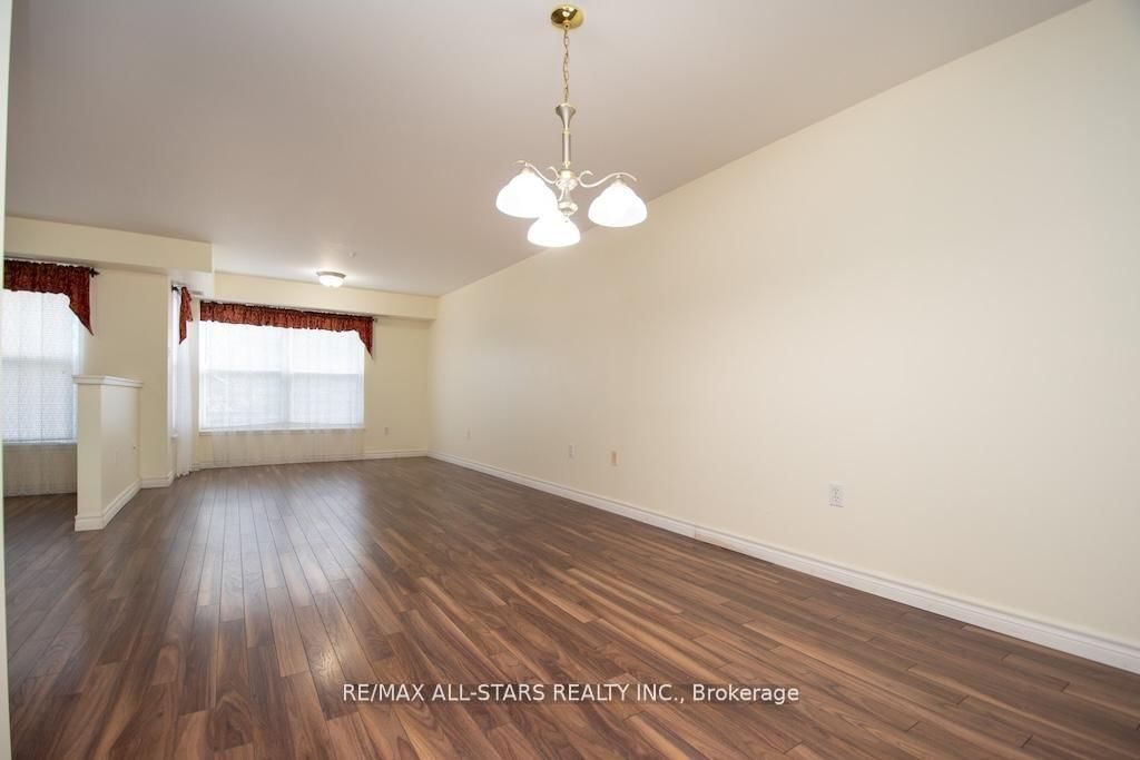 8 Huron Street, Unit 106 - Photo 10