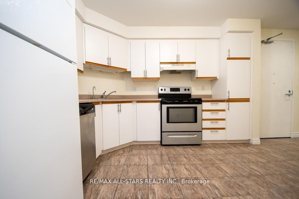 8 Huron Street, Unit 106 - Photo 20