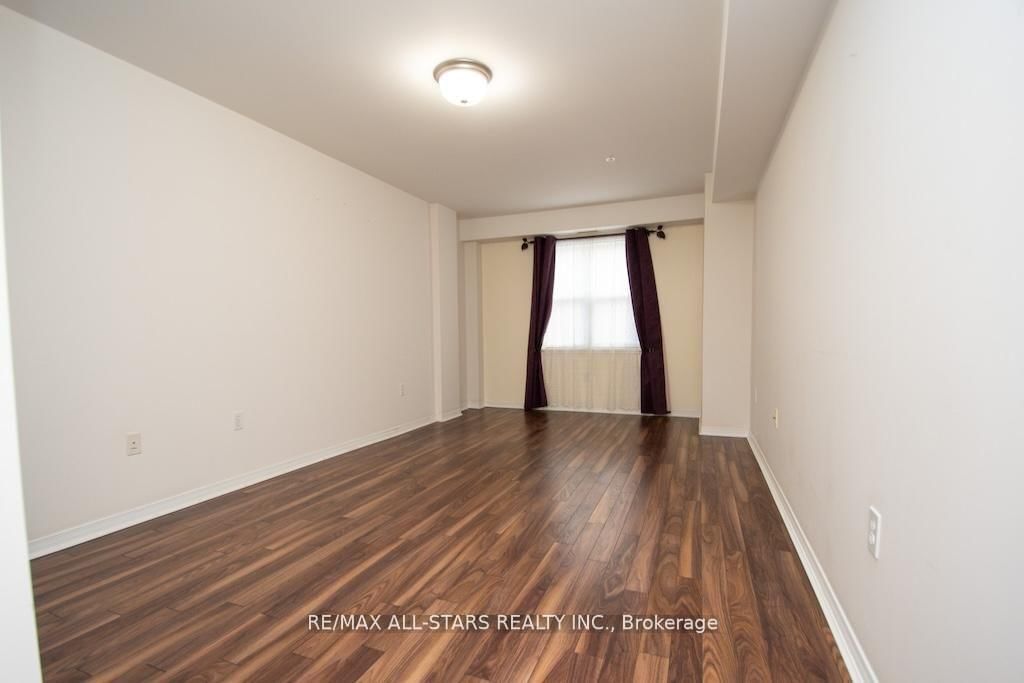 8 Huron Street, Unit 106 - Photo 24