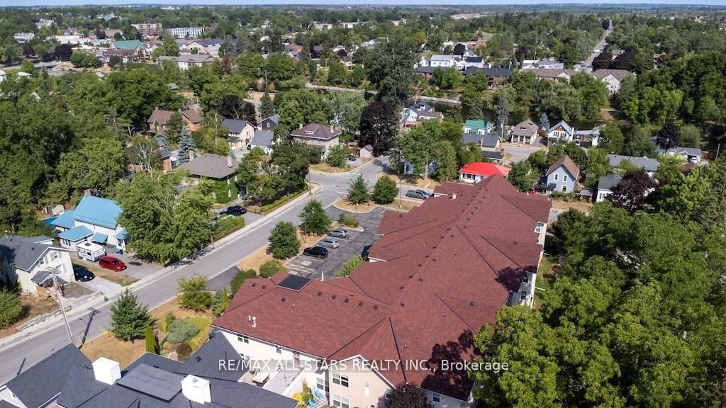 8 Huron Street, Unit 106 - Photo 34