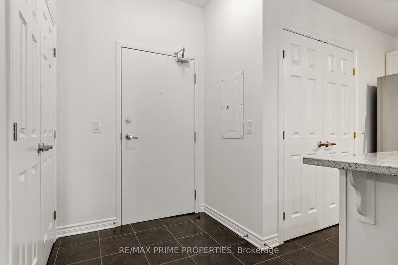 202 - 1201 OHIO St, Ottawa, K1H 0A1 | Image 3