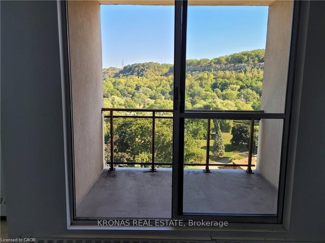 1108 - 1950 Main Street W