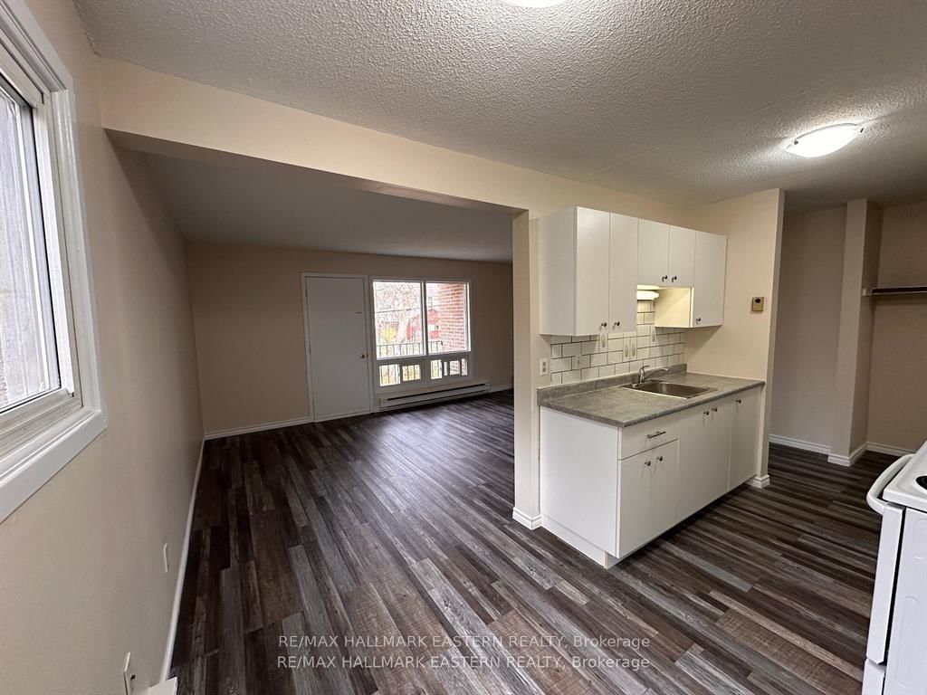106 Lansdowne Street, Unit 204
