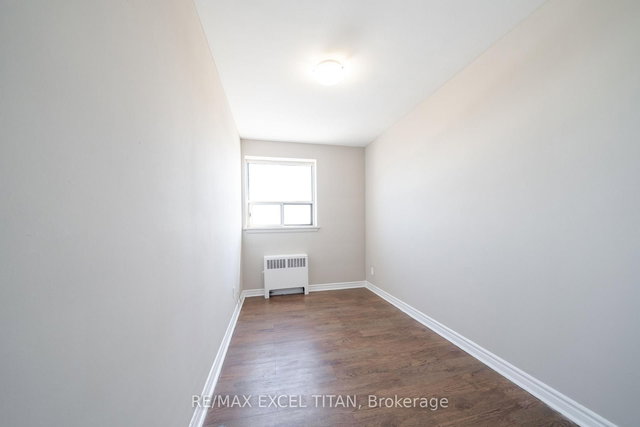 738D - 468 Ottawa Street