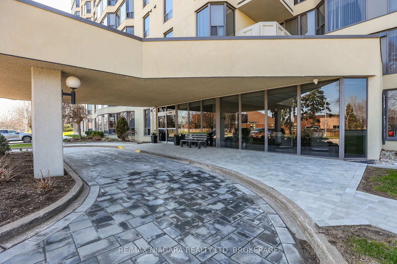 501 - 81 SCOTT St, St. Catharines, L2N 7L5 | Image 3
