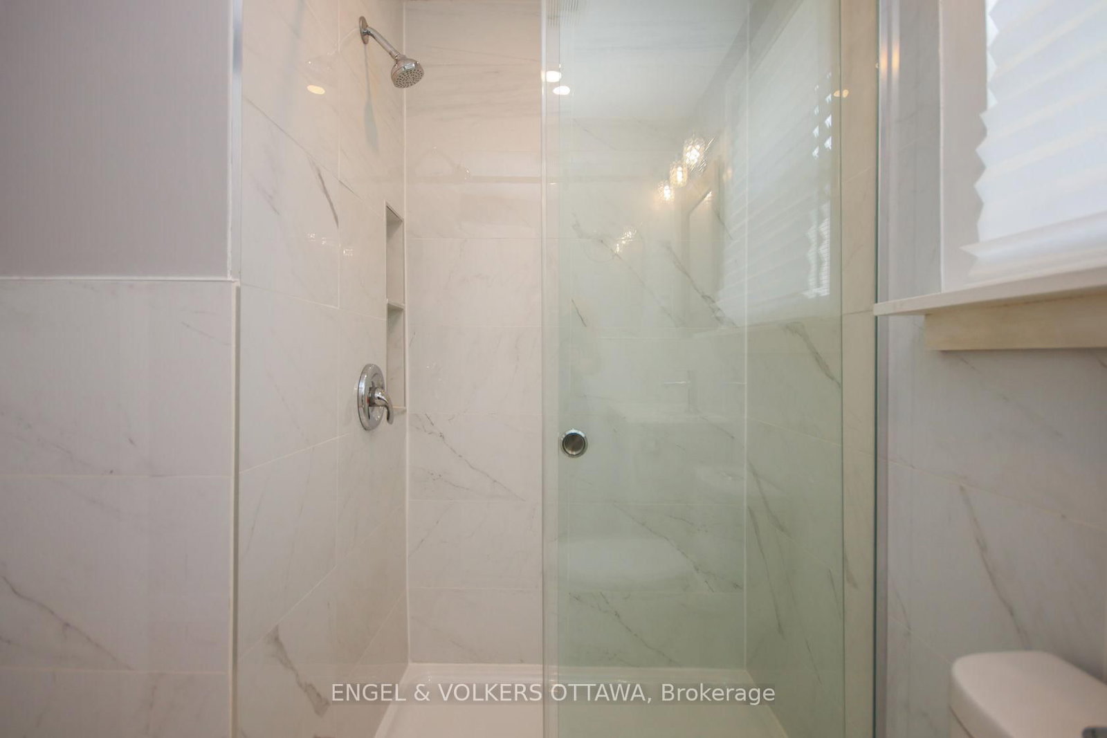 43 ST CHARLES Street, Unit A - Photo 24