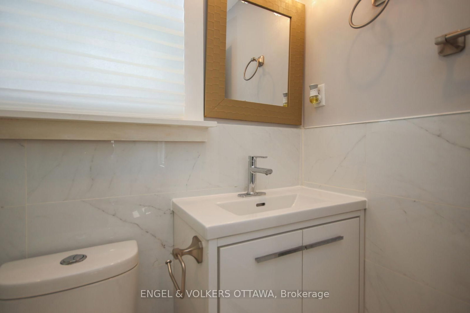 43 ST CHARLES Street, Unit A - Photo 25