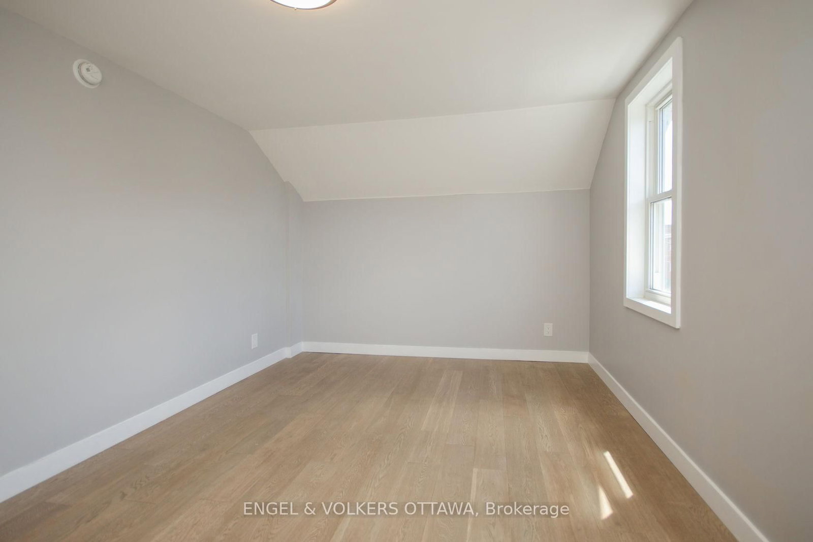 43 ST CHARLES Street, Unit A - Photo 32