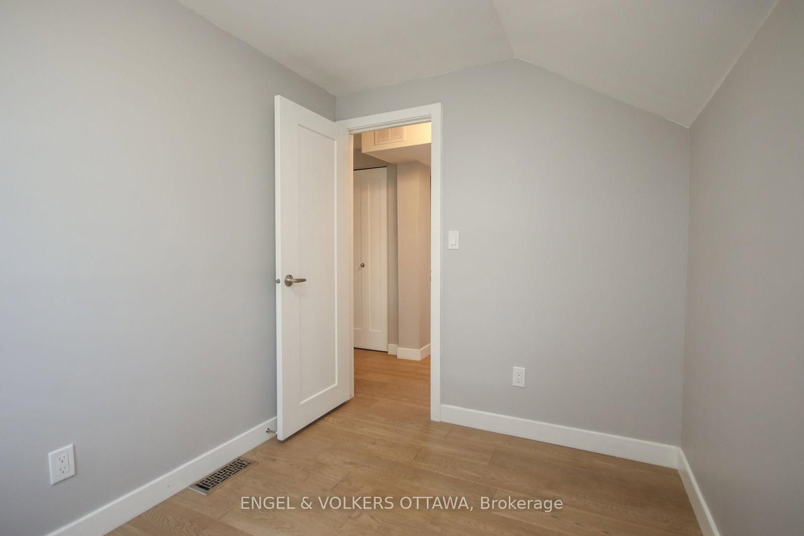 43 ST CHARLES Street, Unit A - Photo 36