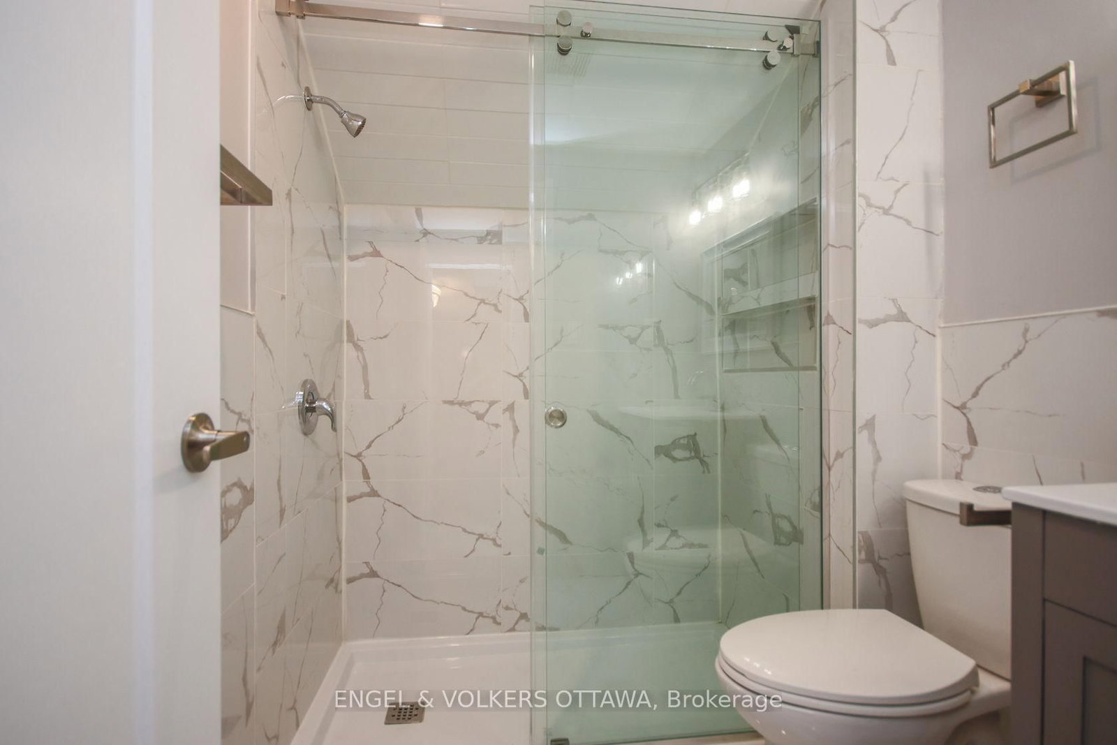 43 ST CHARLES Street, Unit A - Photo 40