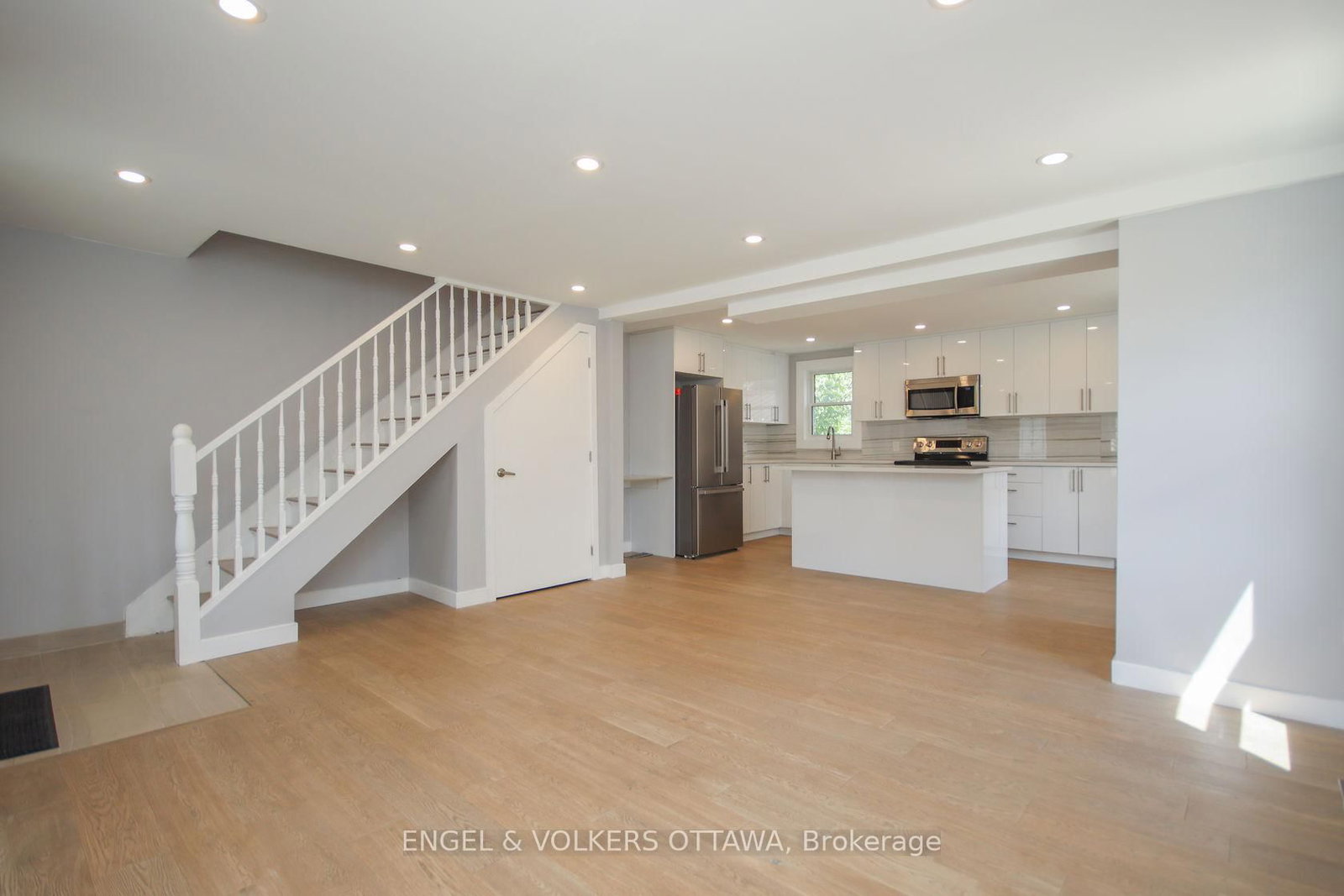 43 ST CHARLES Street, Unit A - Photo 5