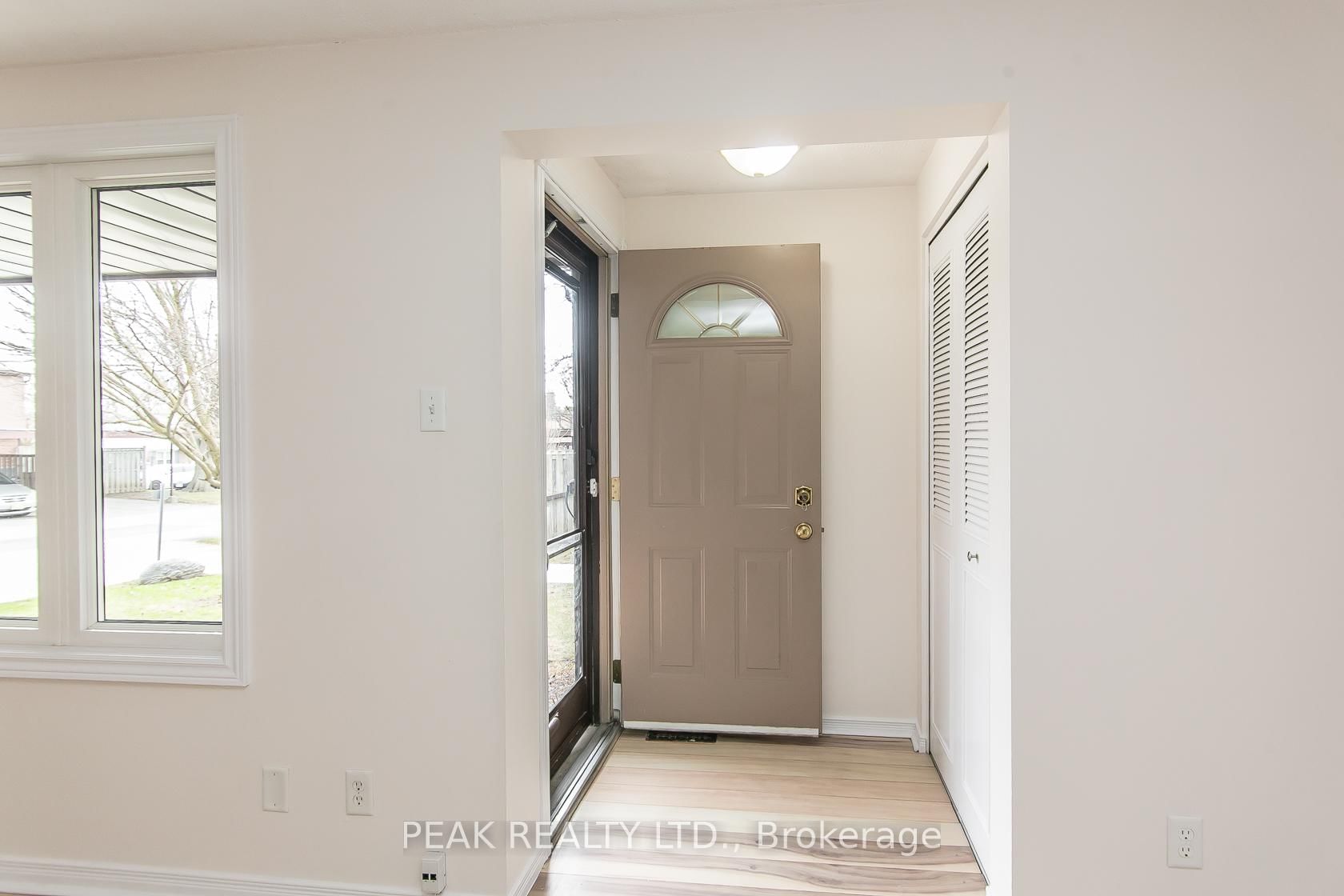 279 Sandowne Drive, Unit 7