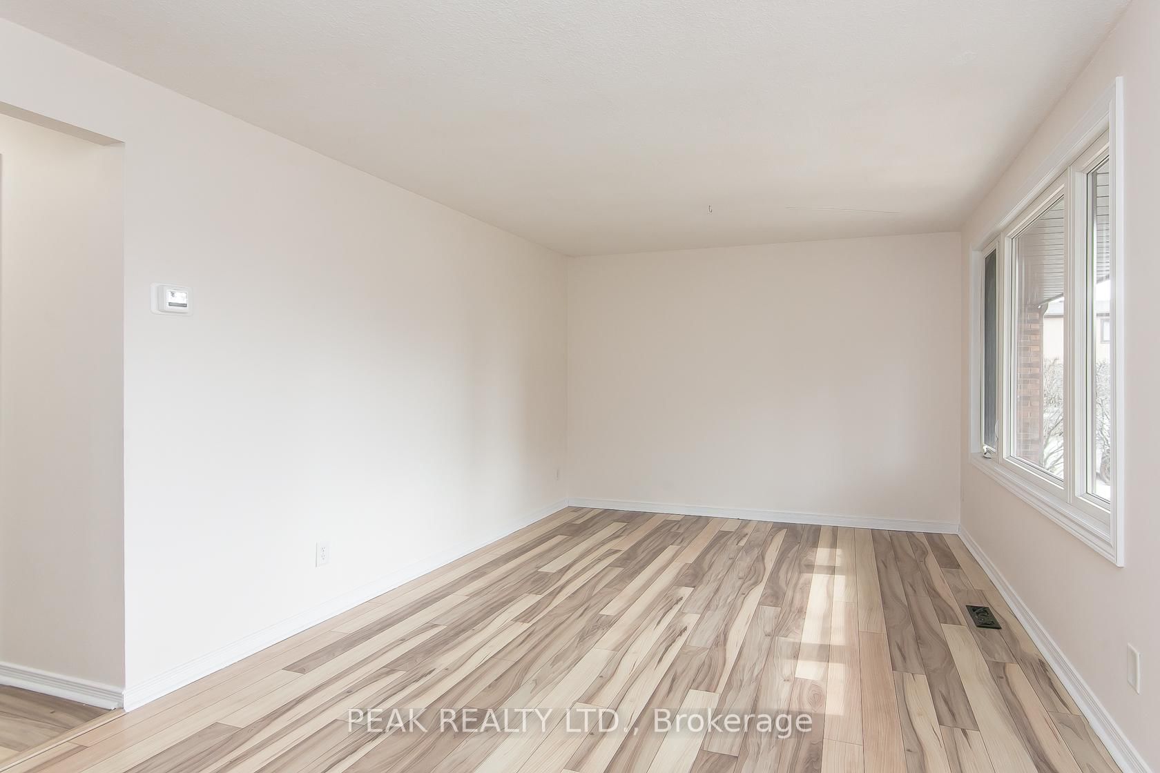 279 Sandowne Drive, Unit 7