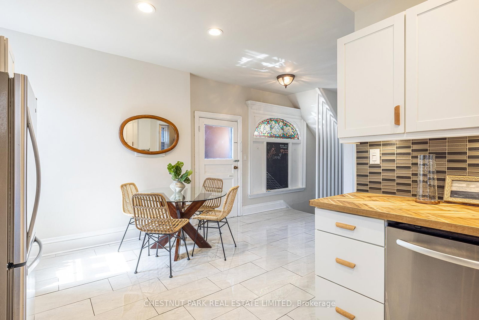 177 Charlton Avenue W - Photo 11