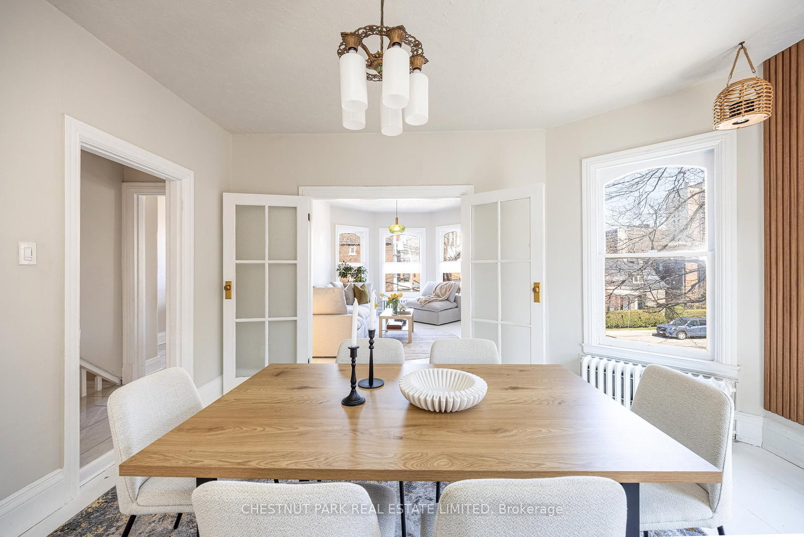 177 Charlton Avenue W - Photo 9