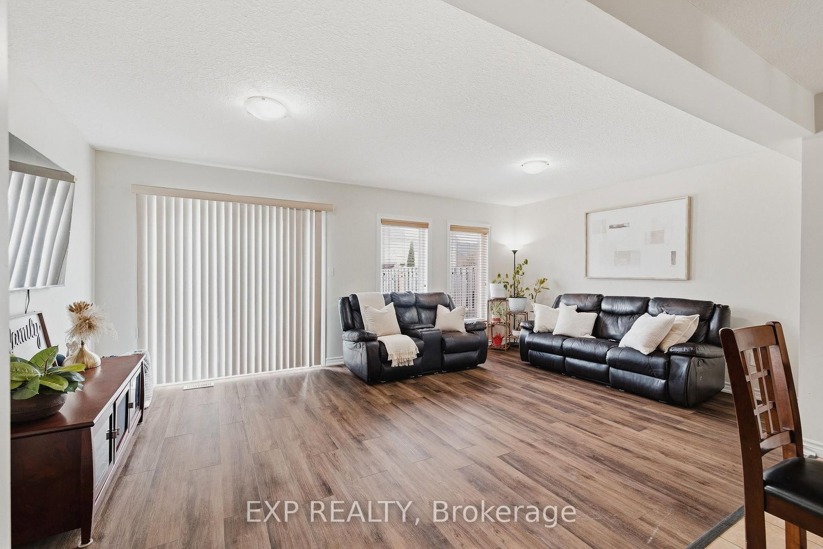 130 Simmonds Drive - Photo 10