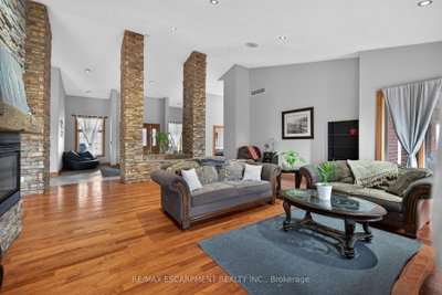 393 Old Onondaga Road E • Brant, ON photo 6