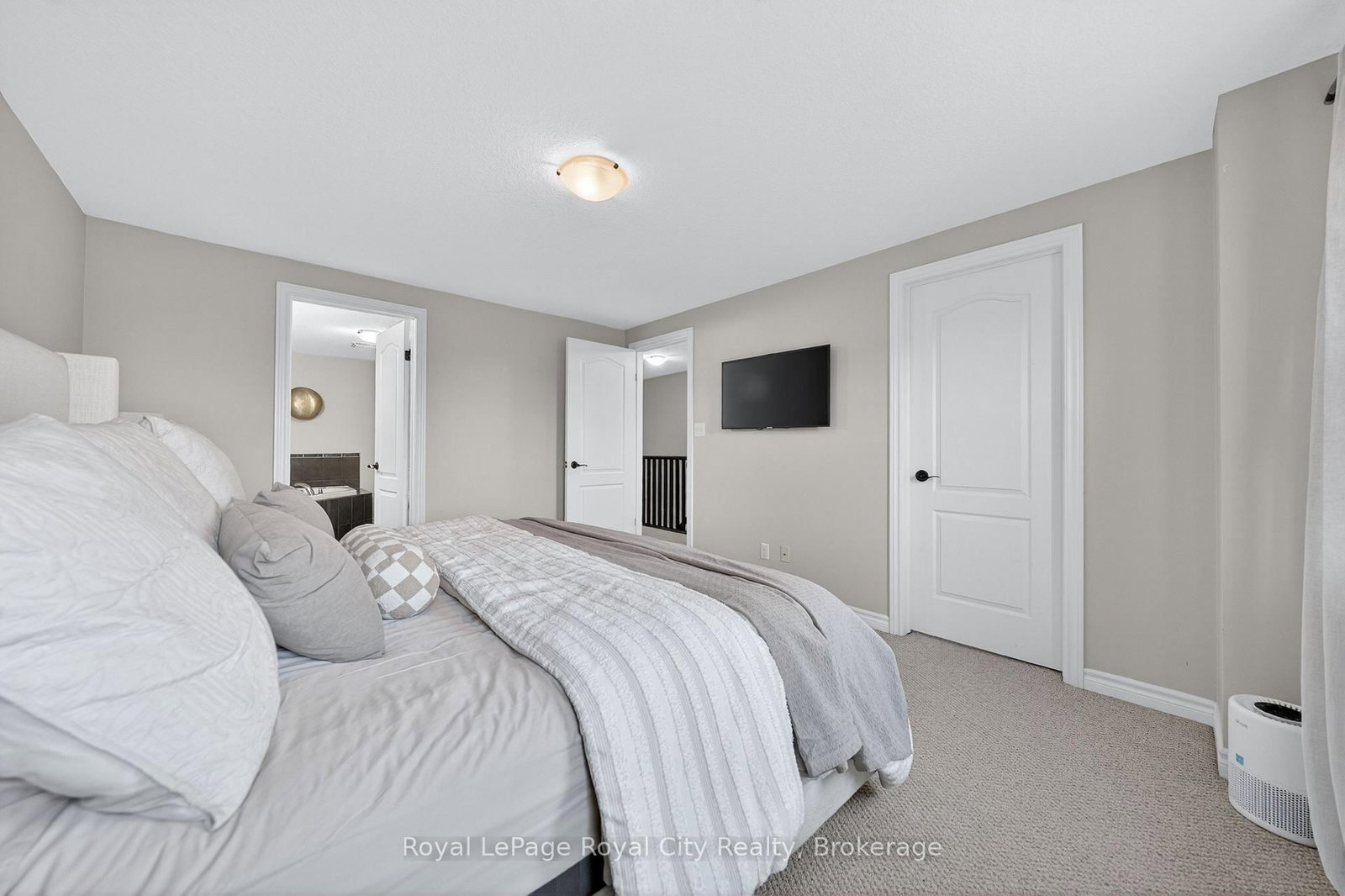 102 Edwards Street - Photo 11