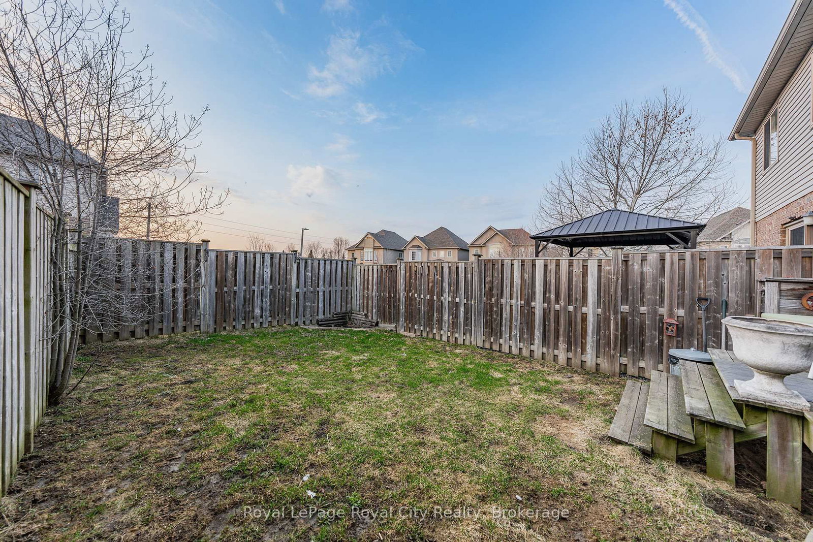 102 Edwards Street - Photo 20