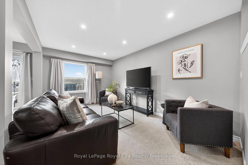 102 Edwards St, Guelph, N1E 0H8 | Image 3