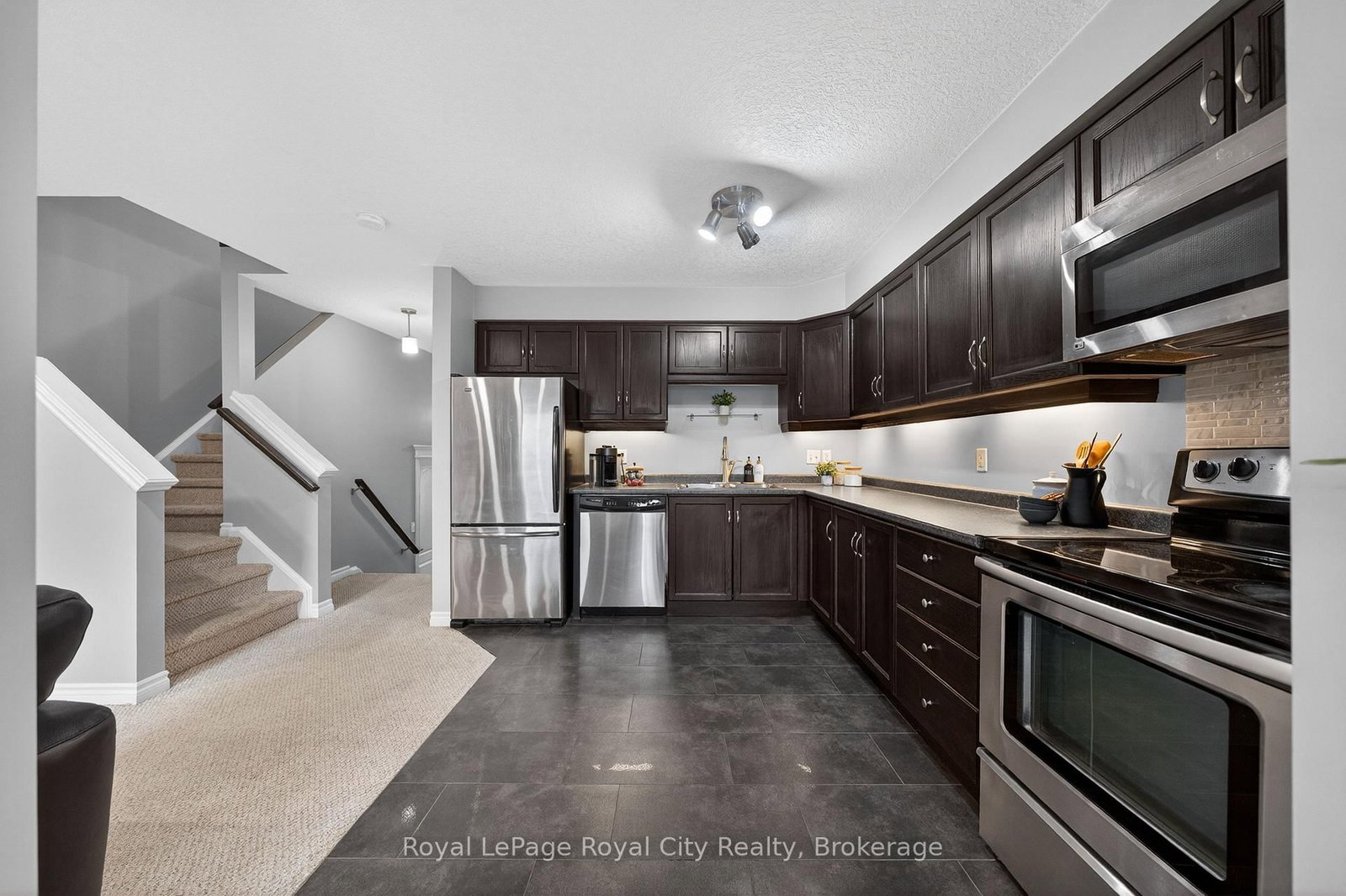 102 Edwards Street - Photo 7