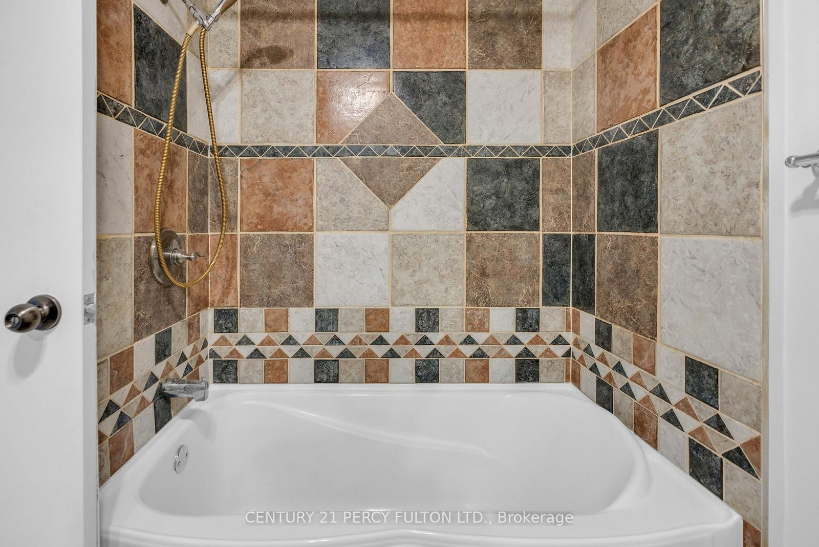 445 Pioneer Drive, Unit 23 - Photo 17