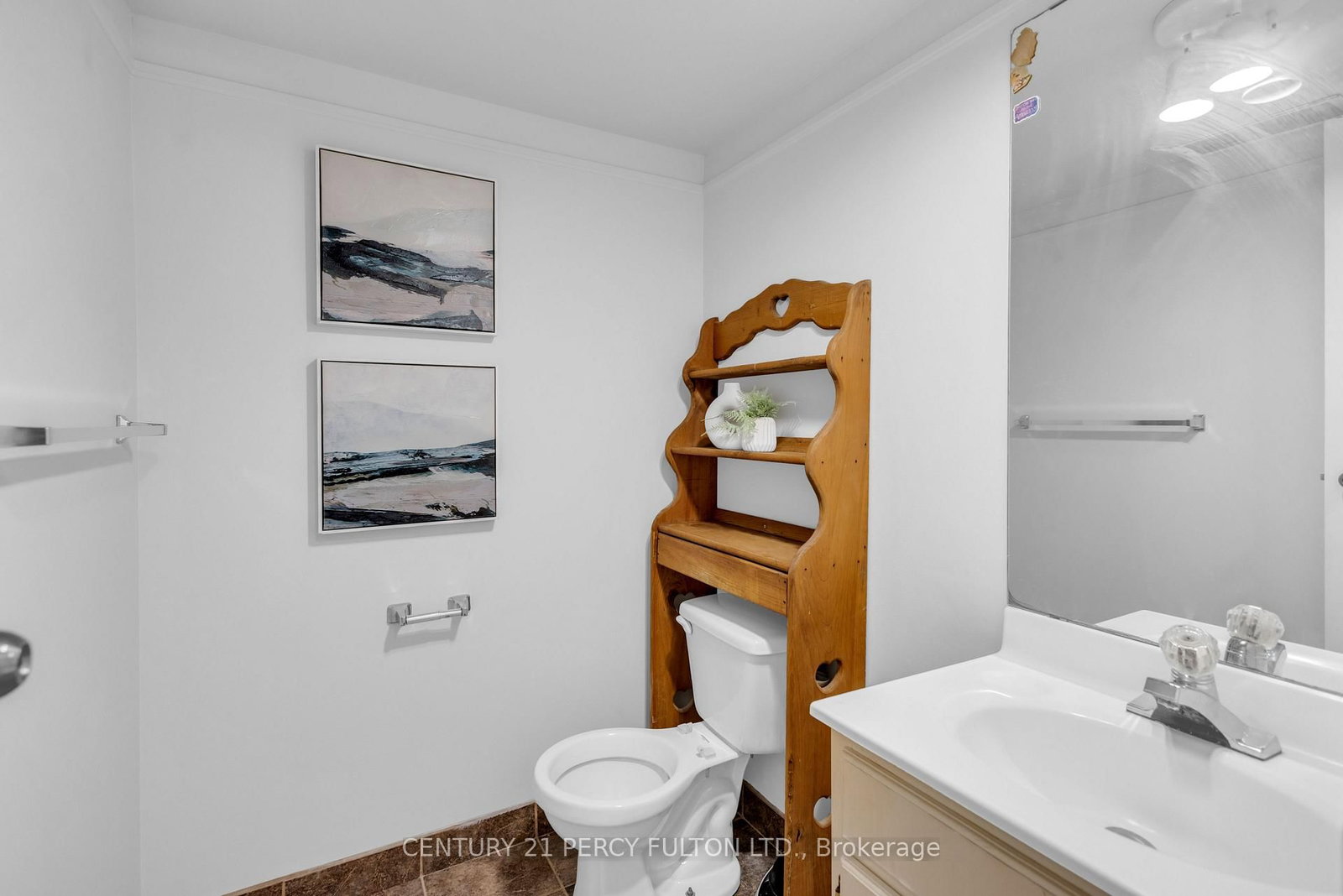 445 Pioneer Drive, Unit 23 - Photo 25