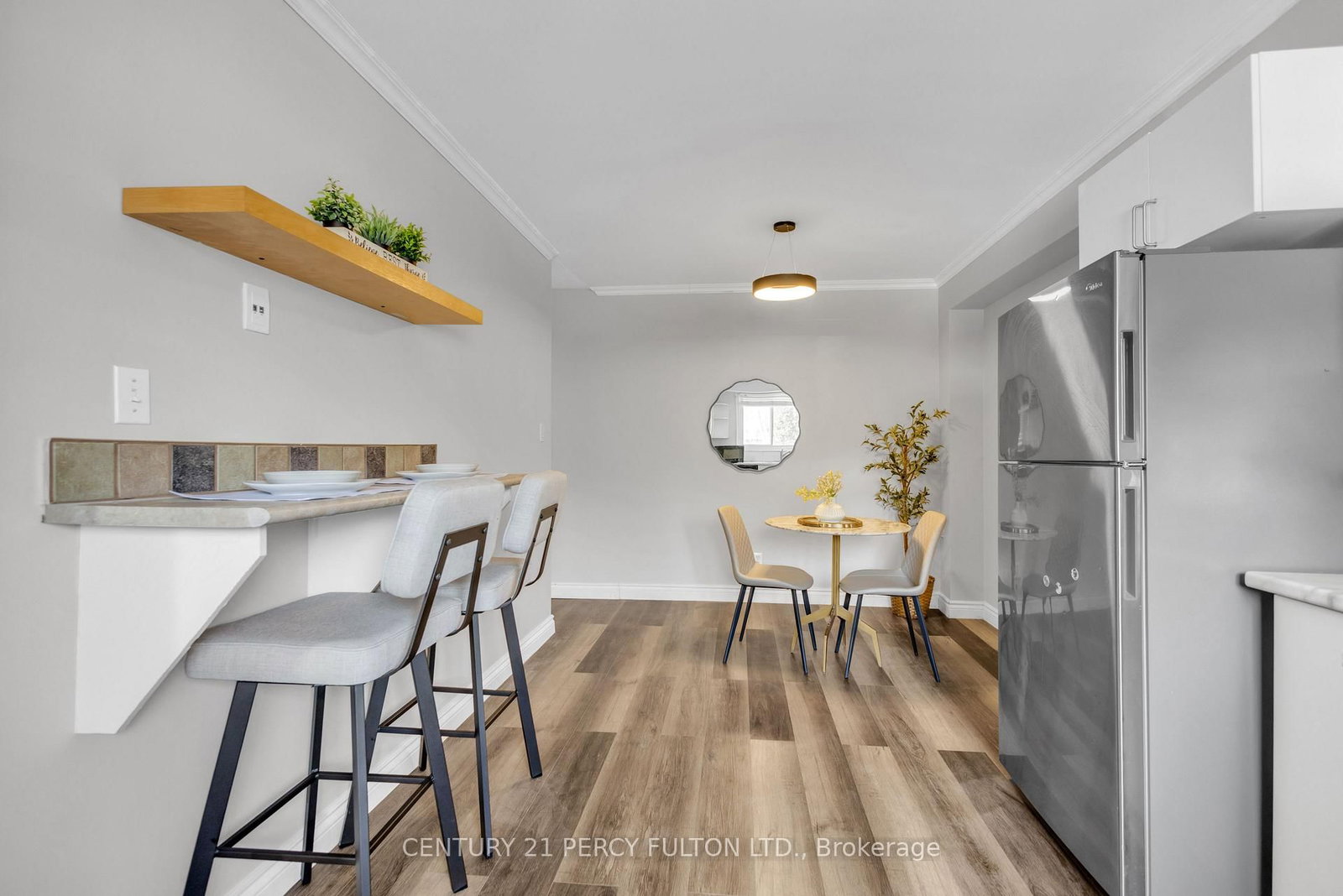 445 Pioneer Drive, Unit 23 - Photo 9