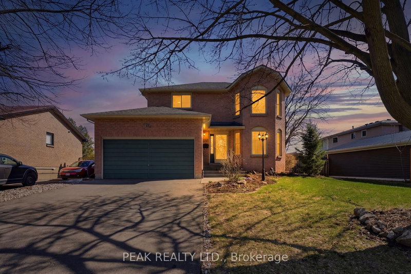 21 Garden Cres, Brant, N3L 3T3 | Image 2