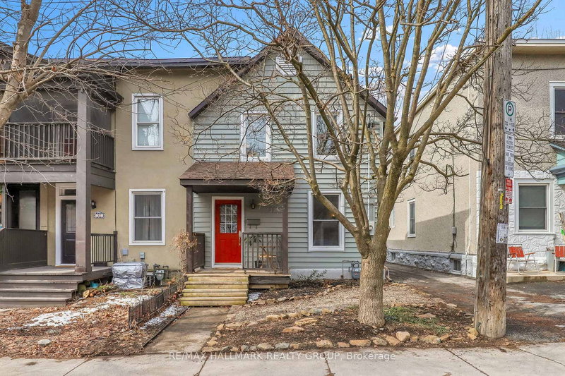 home for sale on 30 Adelaide Street