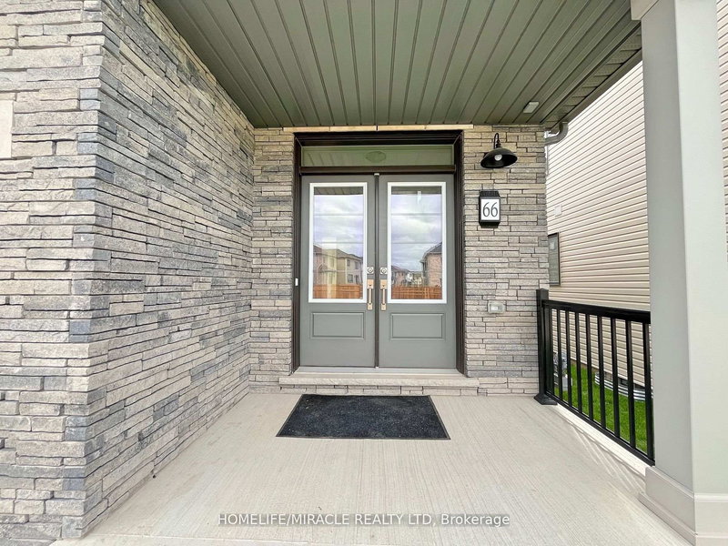 66 Aviron Cres, Welland, L3B 0M3 | Image 3