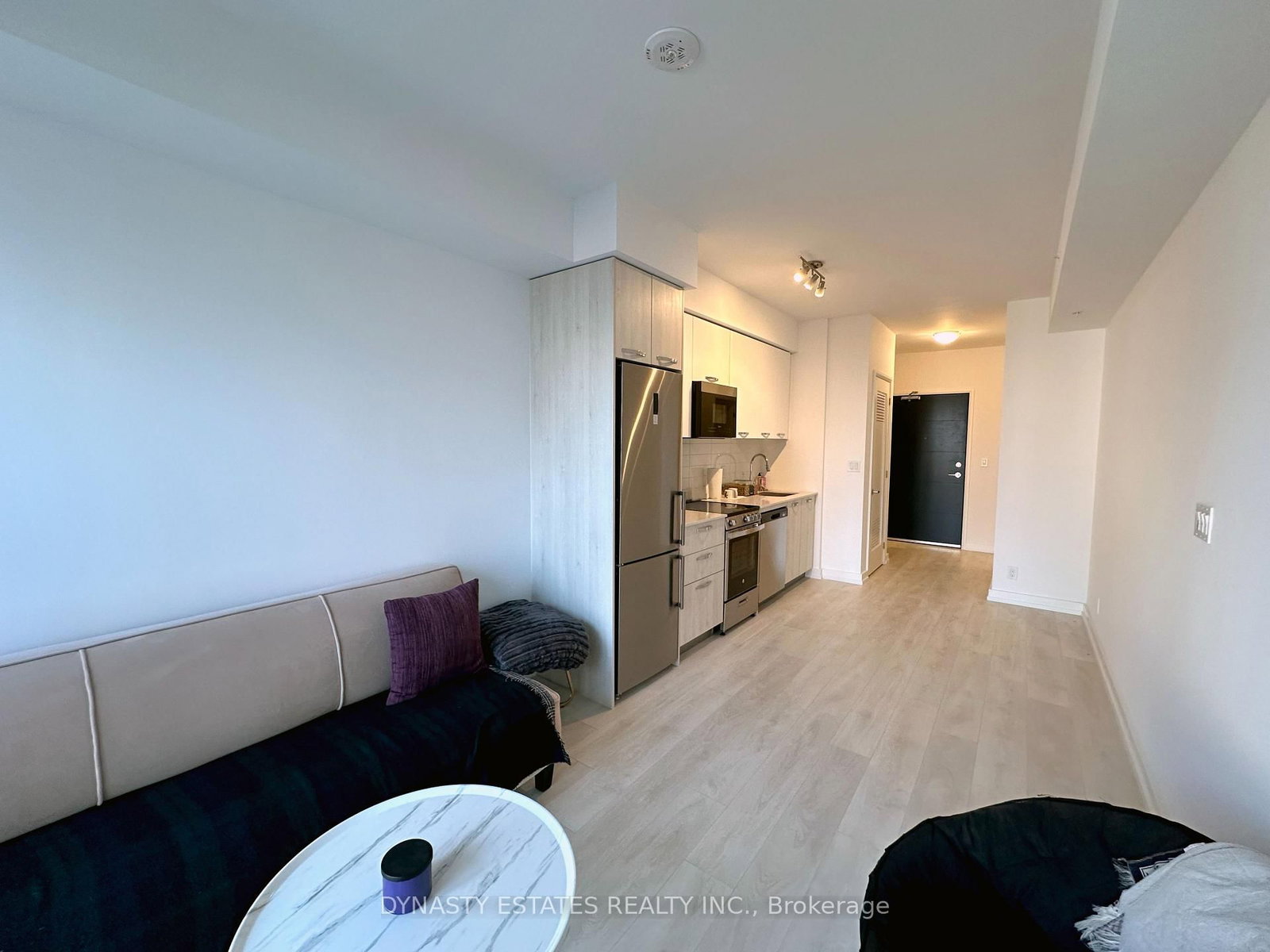 75 James Street S, Unit 808 - Photo 9