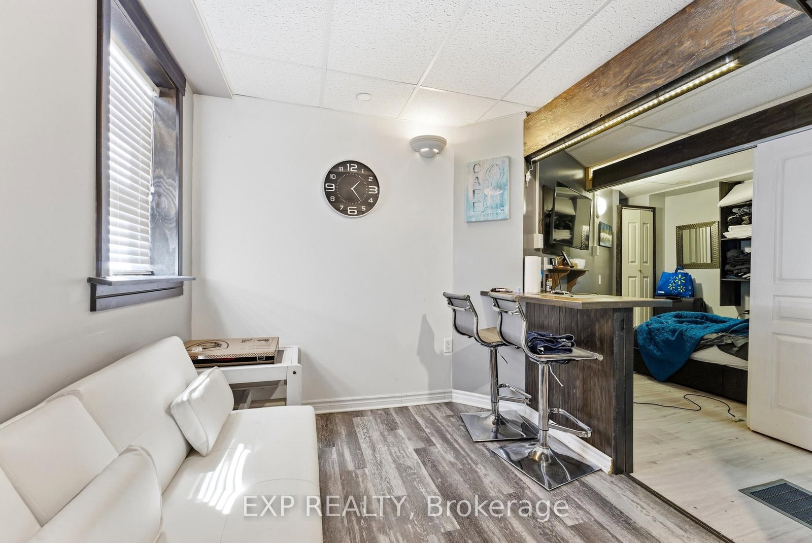 12 Dundas Street E - Photo 16