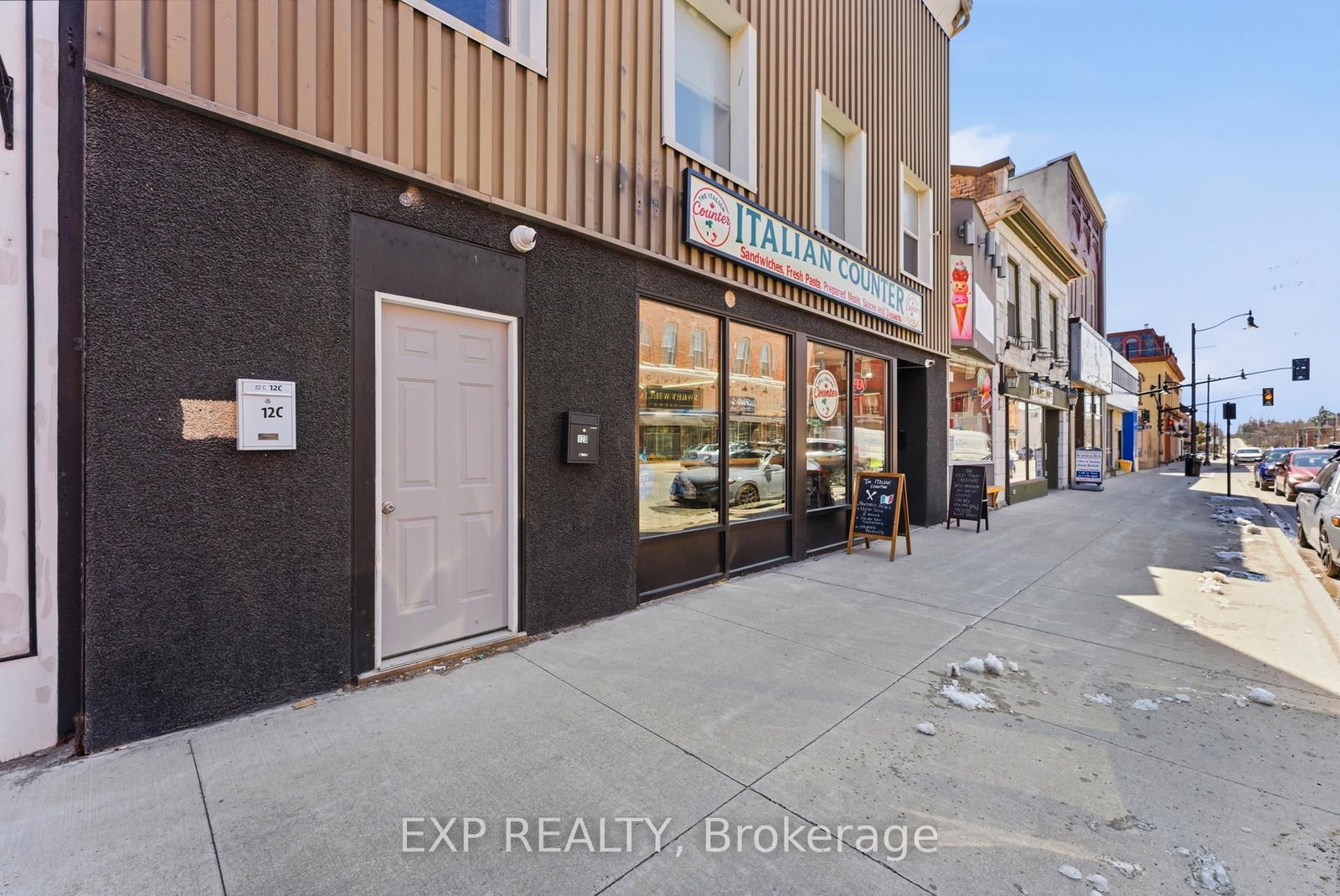 12 Dundas Street E - Photo 2