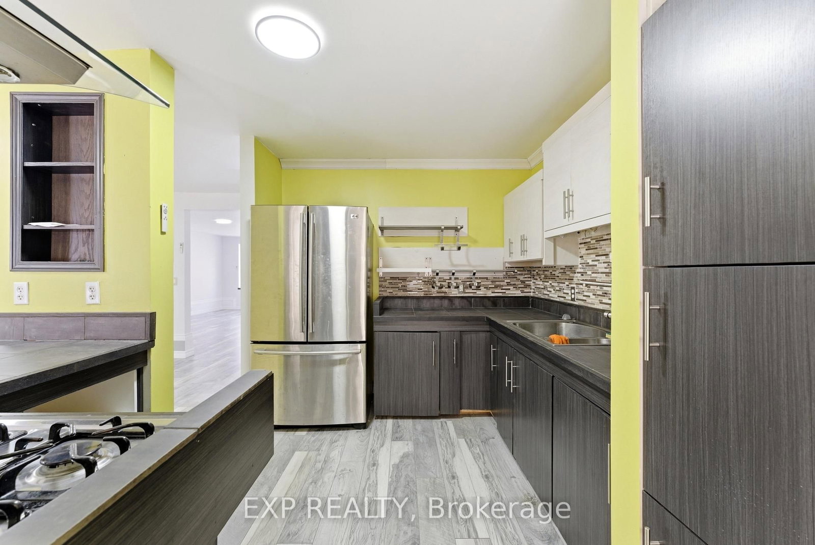 12 Dundas Street E - Photo 24