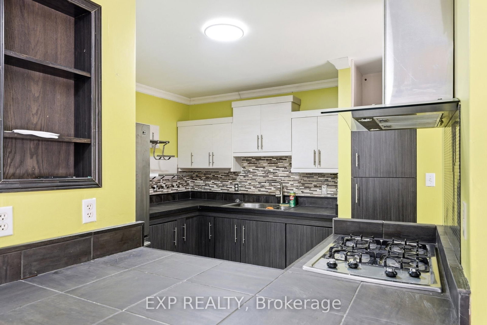 12 Dundas Street E - Photo 25