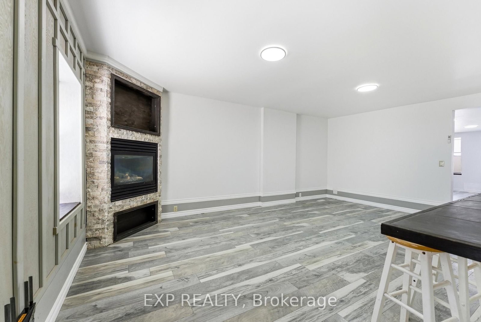 12 Dundas Street E - Photo 26