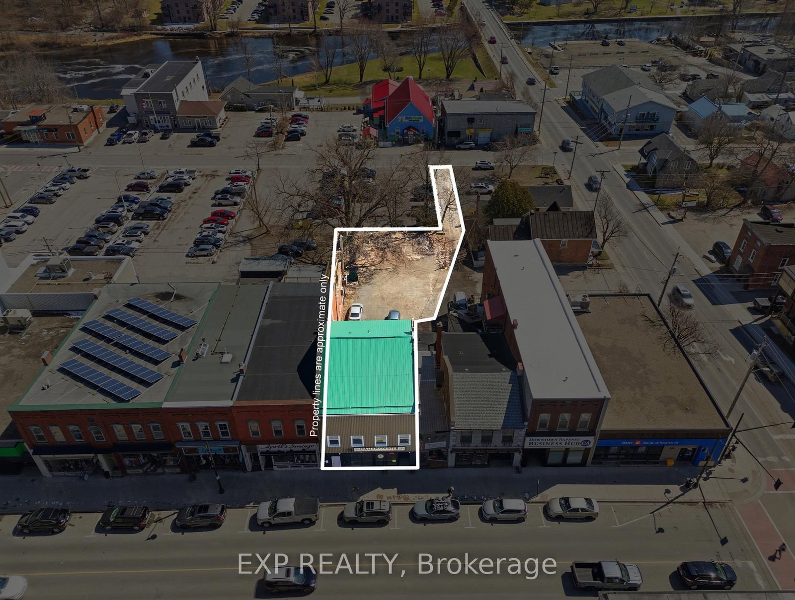 12 Dundas Street E - Photo 37