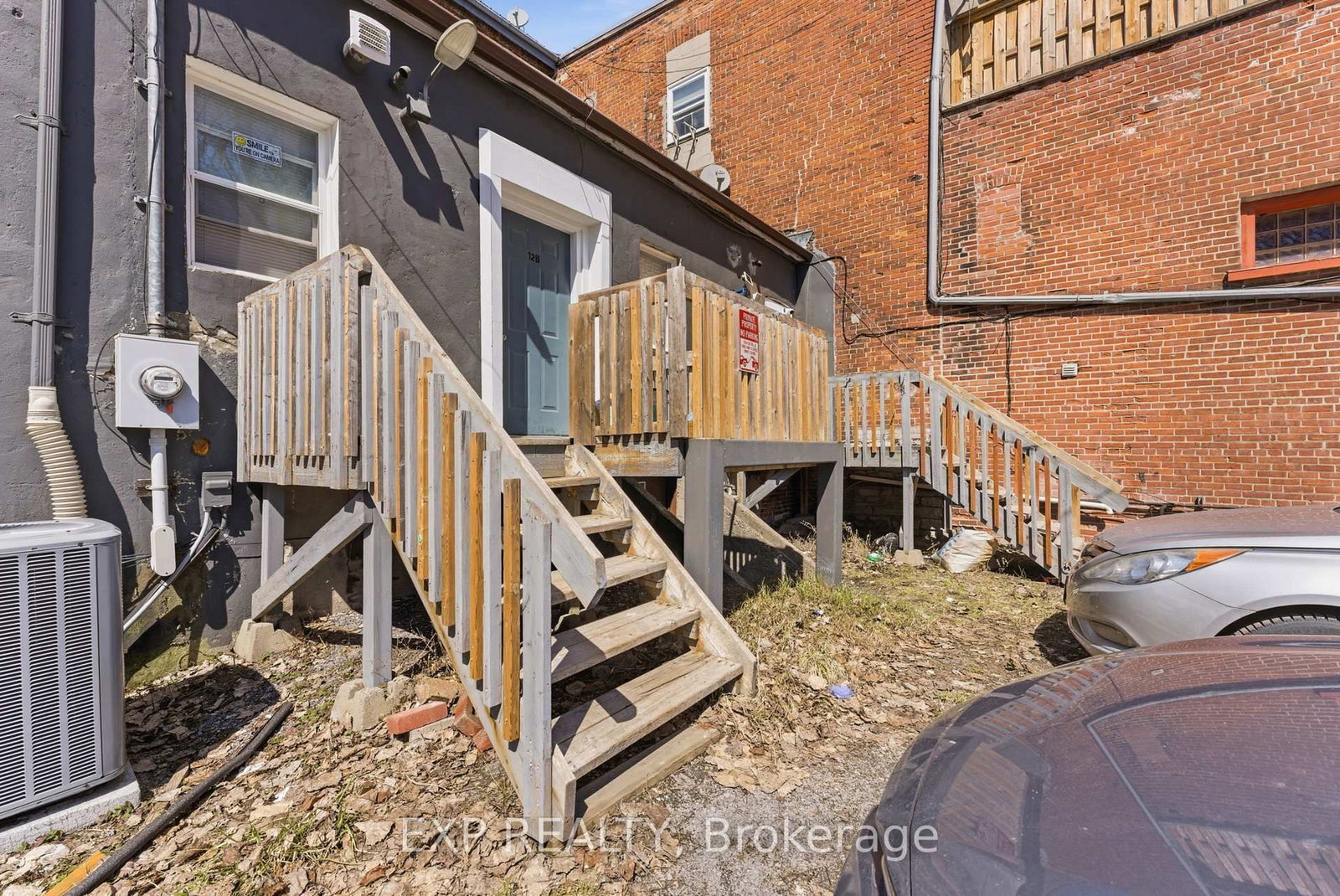 12 Dundas Street E - Photo 5