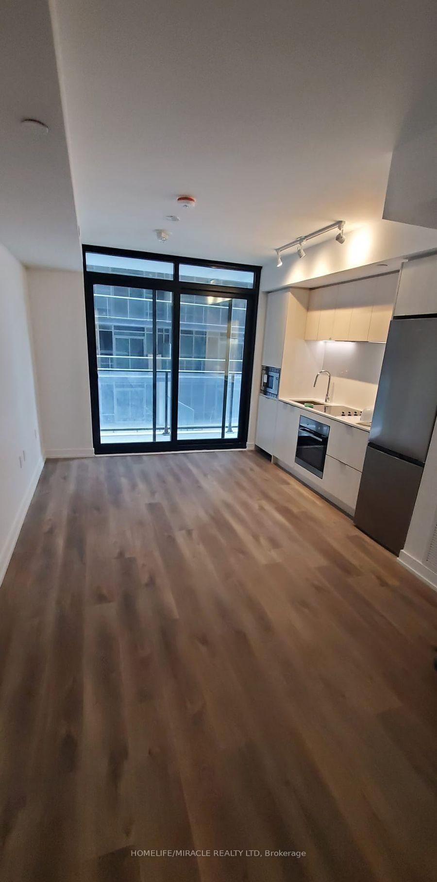 Condo for sale at 521-1 Jarvis Street, Hamilton, Ontario, L8R 3J2 - Beasley - MLS: X12980048