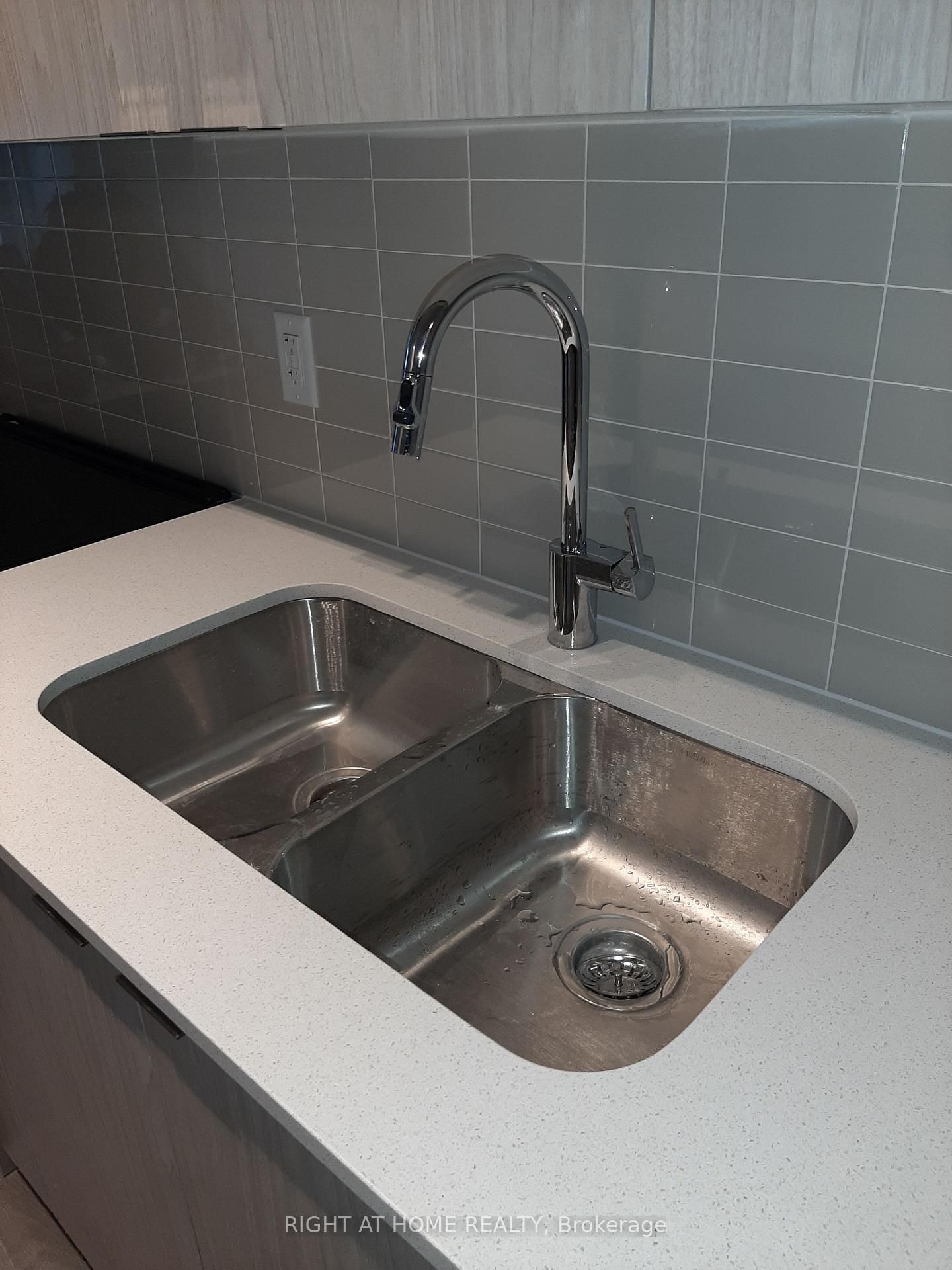 55 Duke Street W, Unit 316 - Photo 8