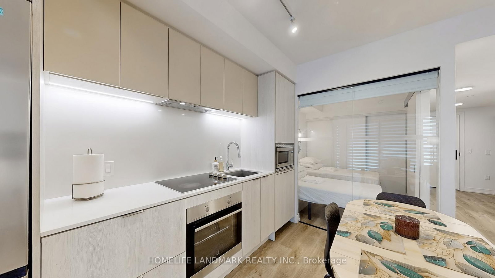 Condo for sale at 1 Jarvis Street, Hamilton, Ontario, L8R 0A8 - Beasley - MLS: X12980256