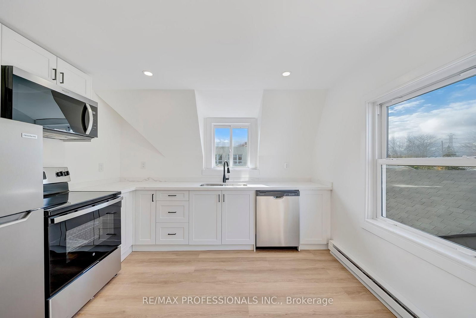 27 Oakdale Avenue, Unit Apartment A - Photo 12