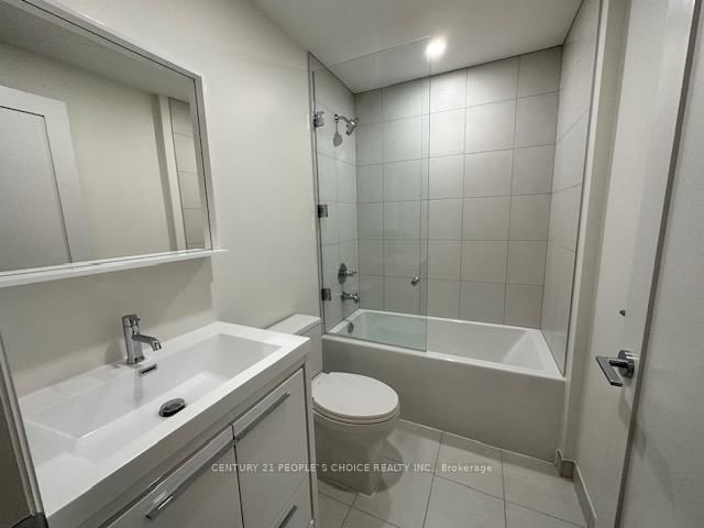 Condo for sale at 703-212 King William Street, Hamilton, Ontario, L8R 3P2 - Beasley - MLS: X12980314