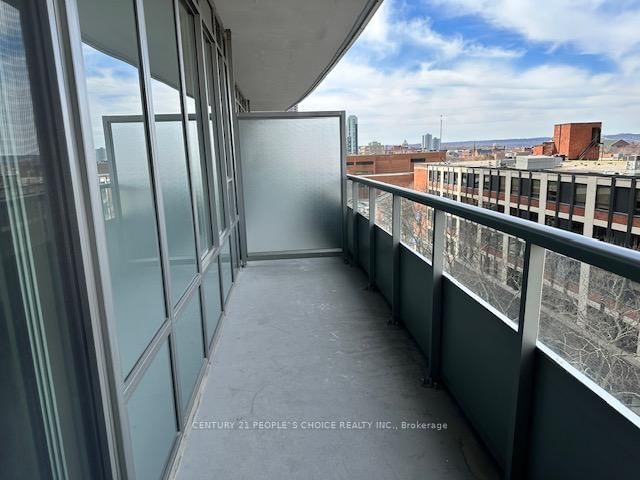 Condo for sale at 703-212 King William Street, Hamilton, Ontario, L8R 3P2 - Beasley - MLS: X12980314