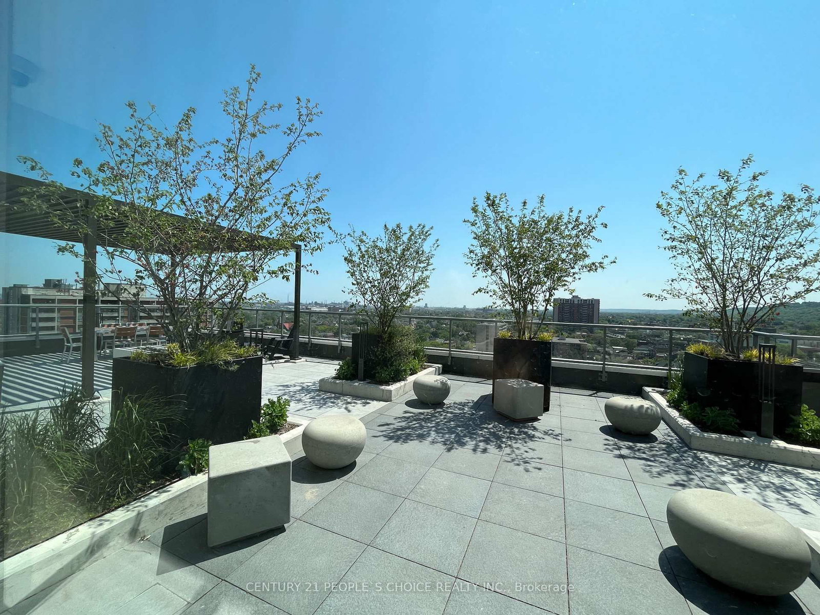 Condo for sale at 703-212 King William Street, Hamilton, Ontario, L8R 3P2 - Beasley - MLS: X12980314