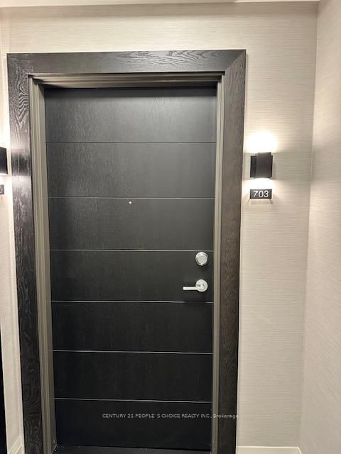 Condo for sale at 703-212 King William Street, Hamilton, Ontario, L8R 3P2 - Beasley - MLS: X12980314