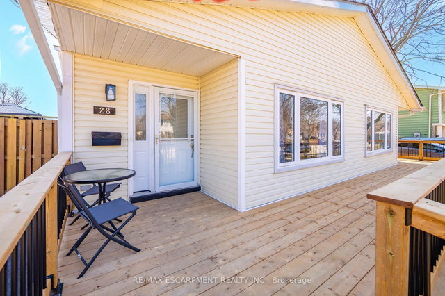 28 Golden Orchard Drive