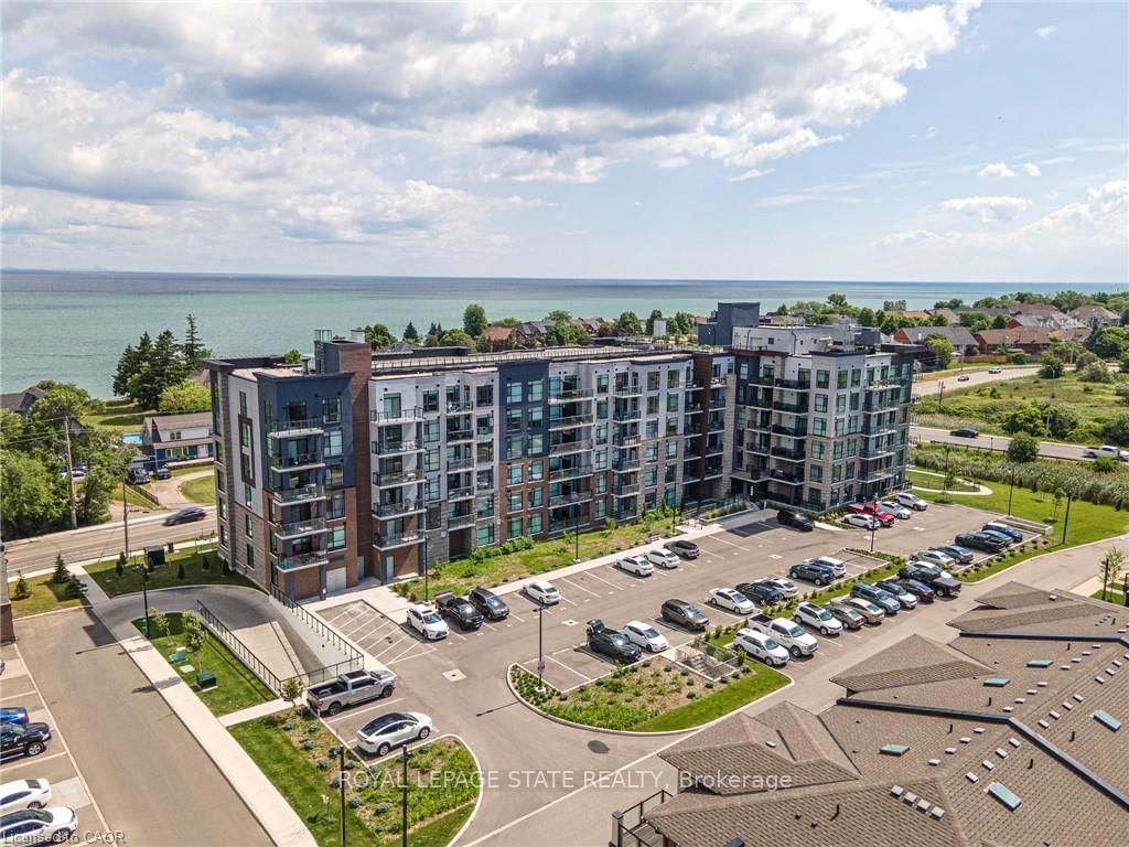 600 North Service Road, Unit 418 - Photo 2